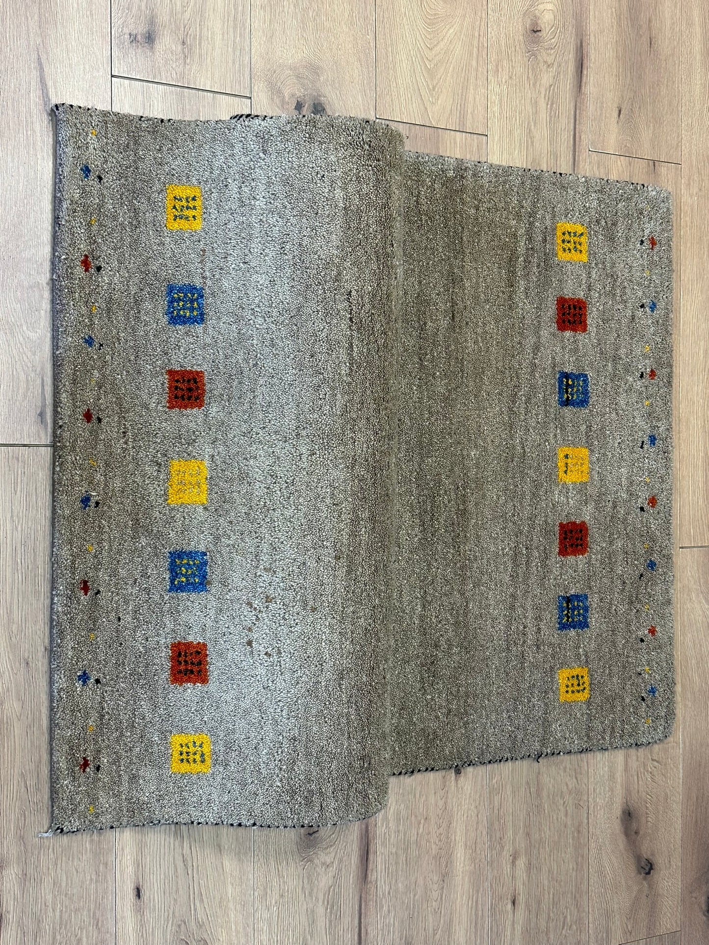 Handgeknüpfter Gabbeh Teppich 160 x 93 cm