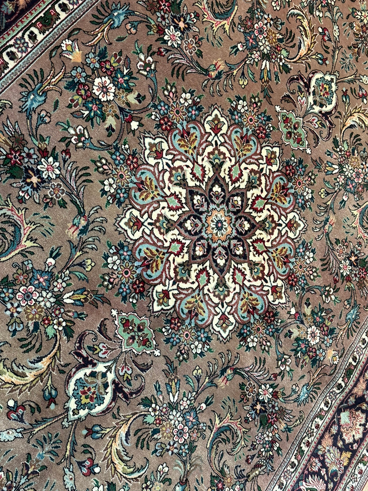 Orientteppich handgeknüpft Täbriz 200x146 cm