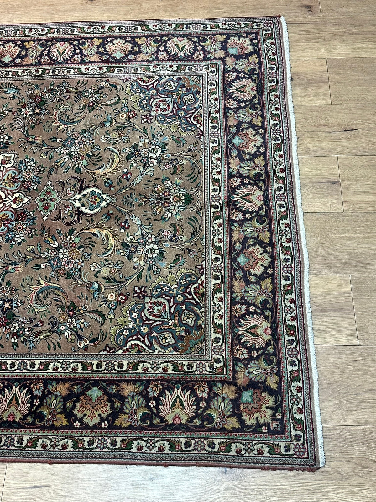 Orientteppich handgeknüpft Täbriz 200x146 cm