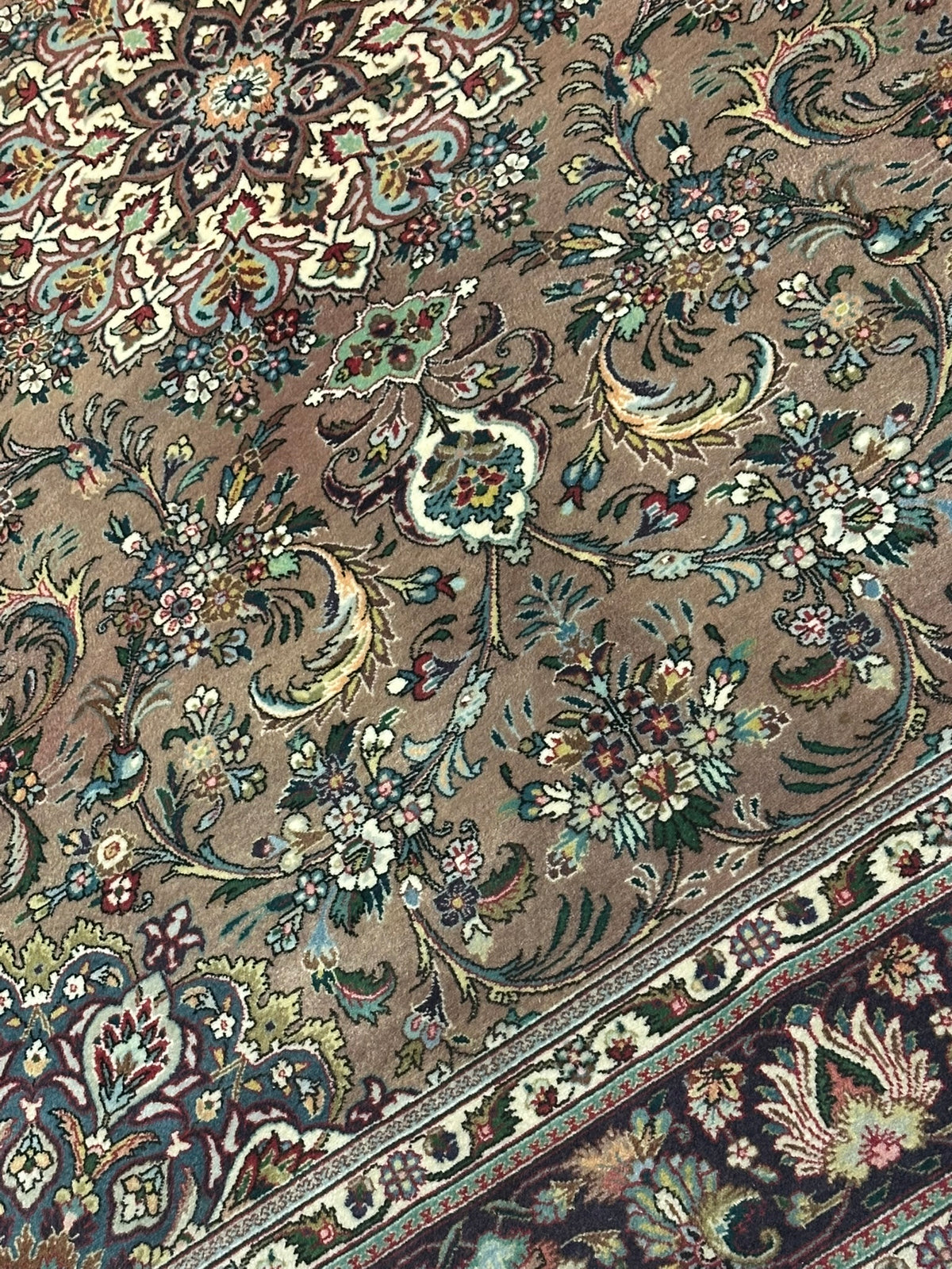 Orientteppich handgeknüpft Täbriz 200x146 cm