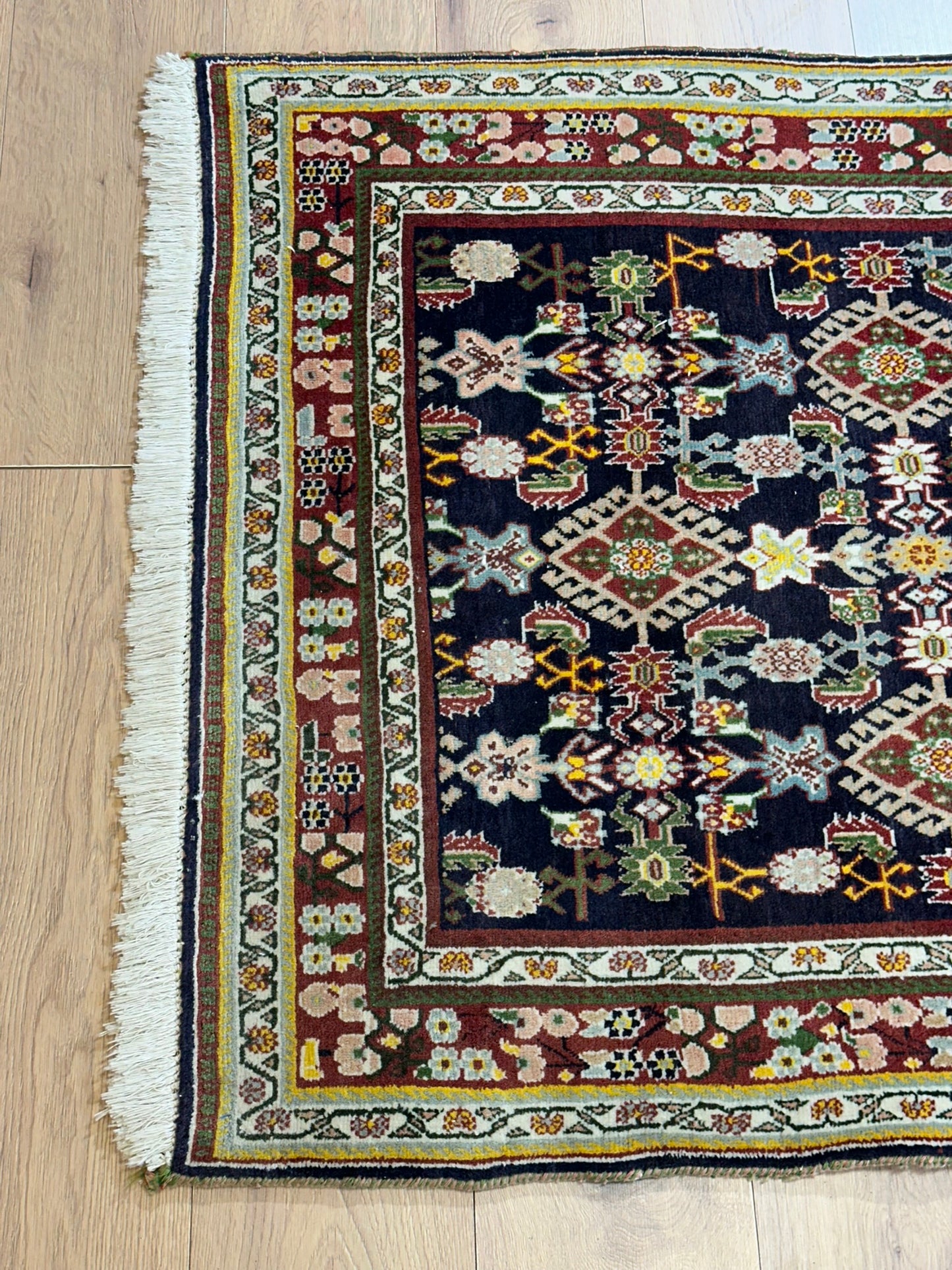 Orientteppich handgeknüpft Gaschgai 150x100 cm Wolle
