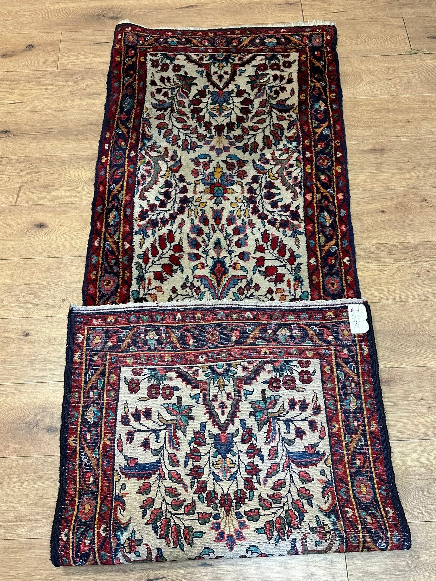 Orientteppich handgeknüpft Sarough Louvre 246x80 cm