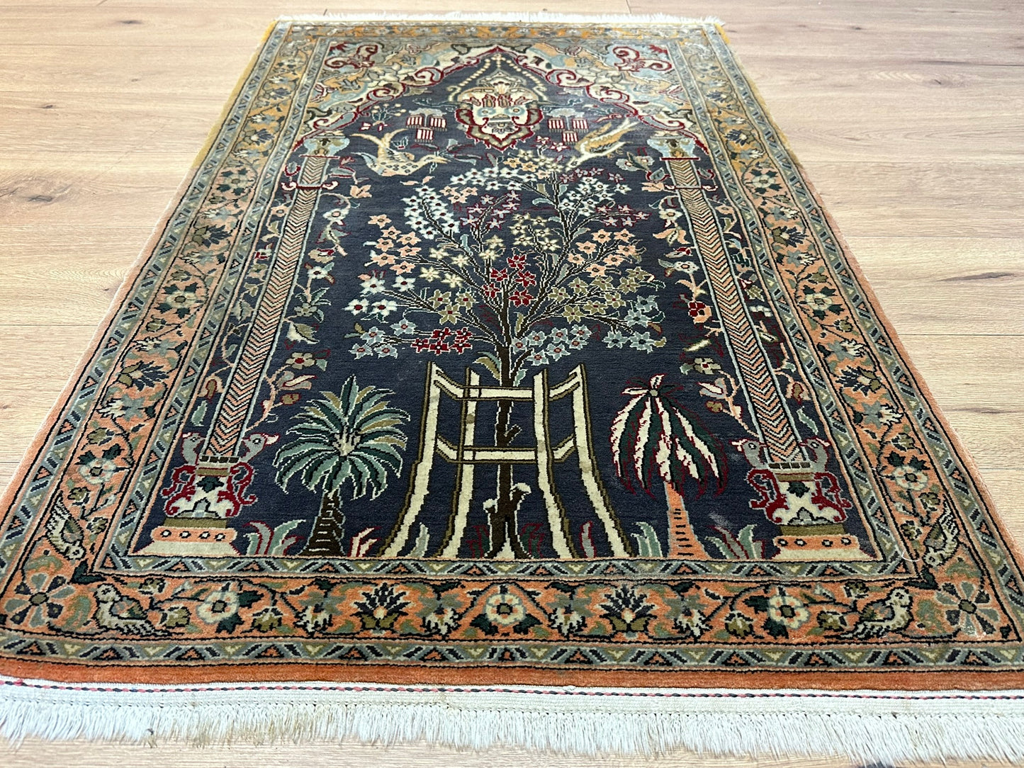 Orientteppich handgeknüpft Ghom Lebensbaum mit Seide 130x85 cm