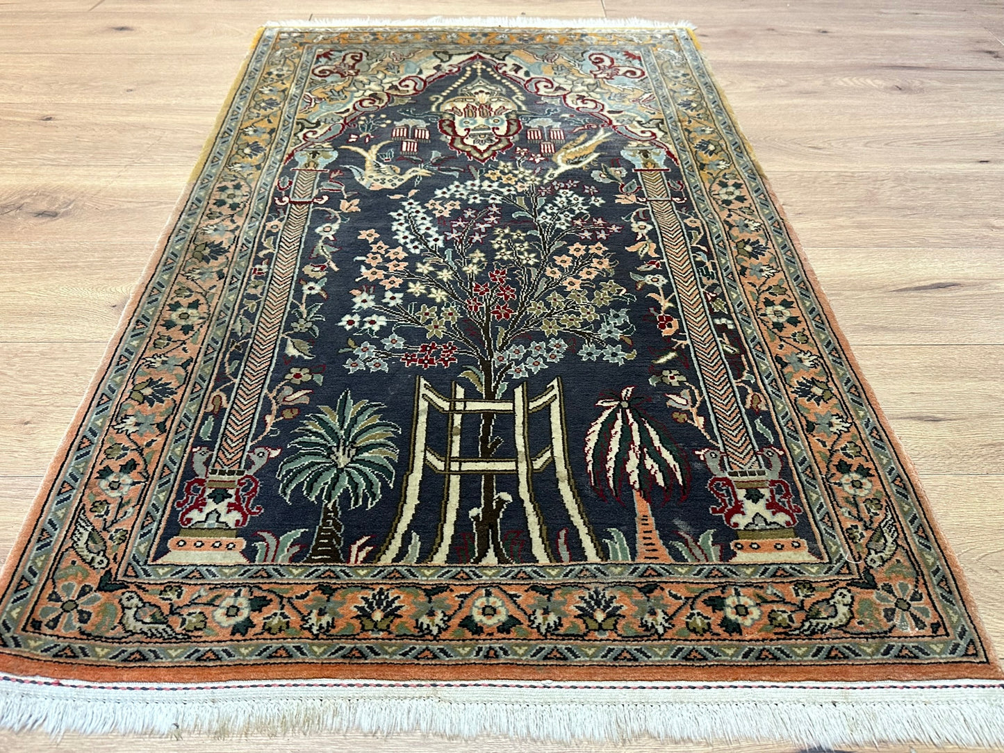 Orientteppich handgeknüpft Ghom Lebensbaum mit Seide 130x85 cm