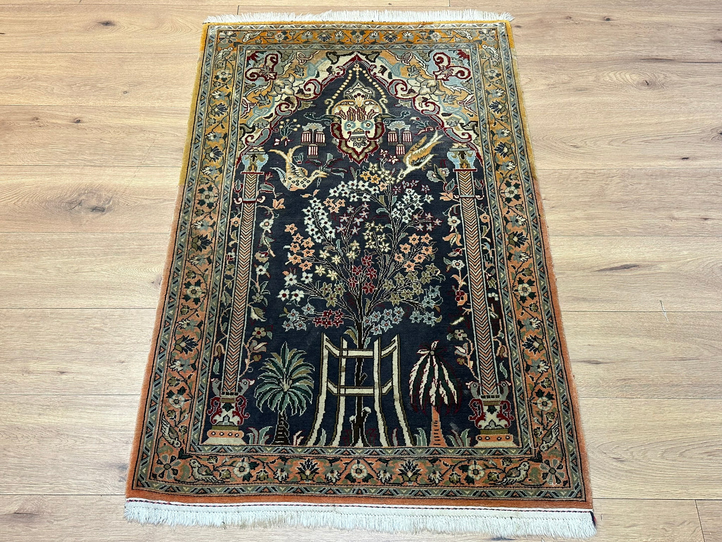 Orientteppich handgeknüpft Ghom Lebensbaum mit Seide 130x85 cm