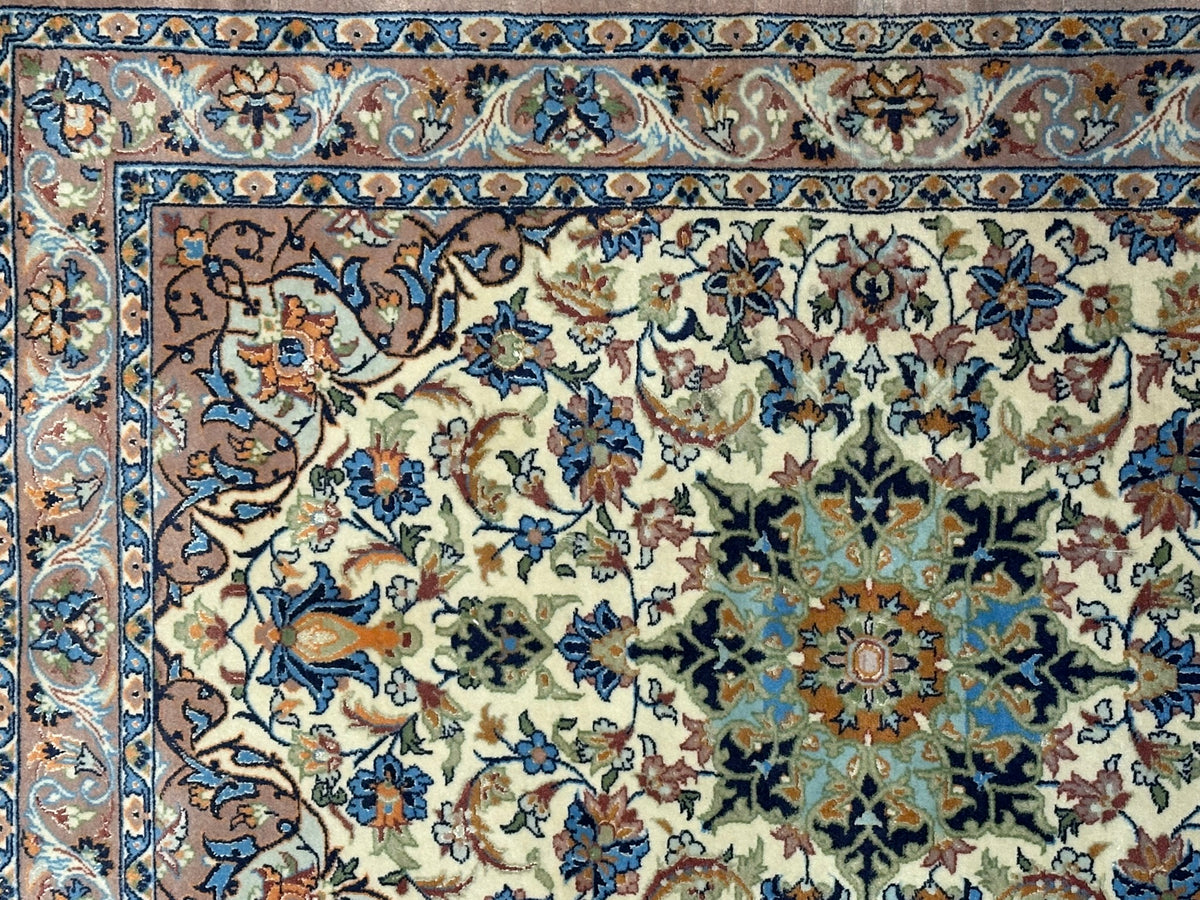 Orientteppich handgeknüpft Nain mit Seide 100x70 cm