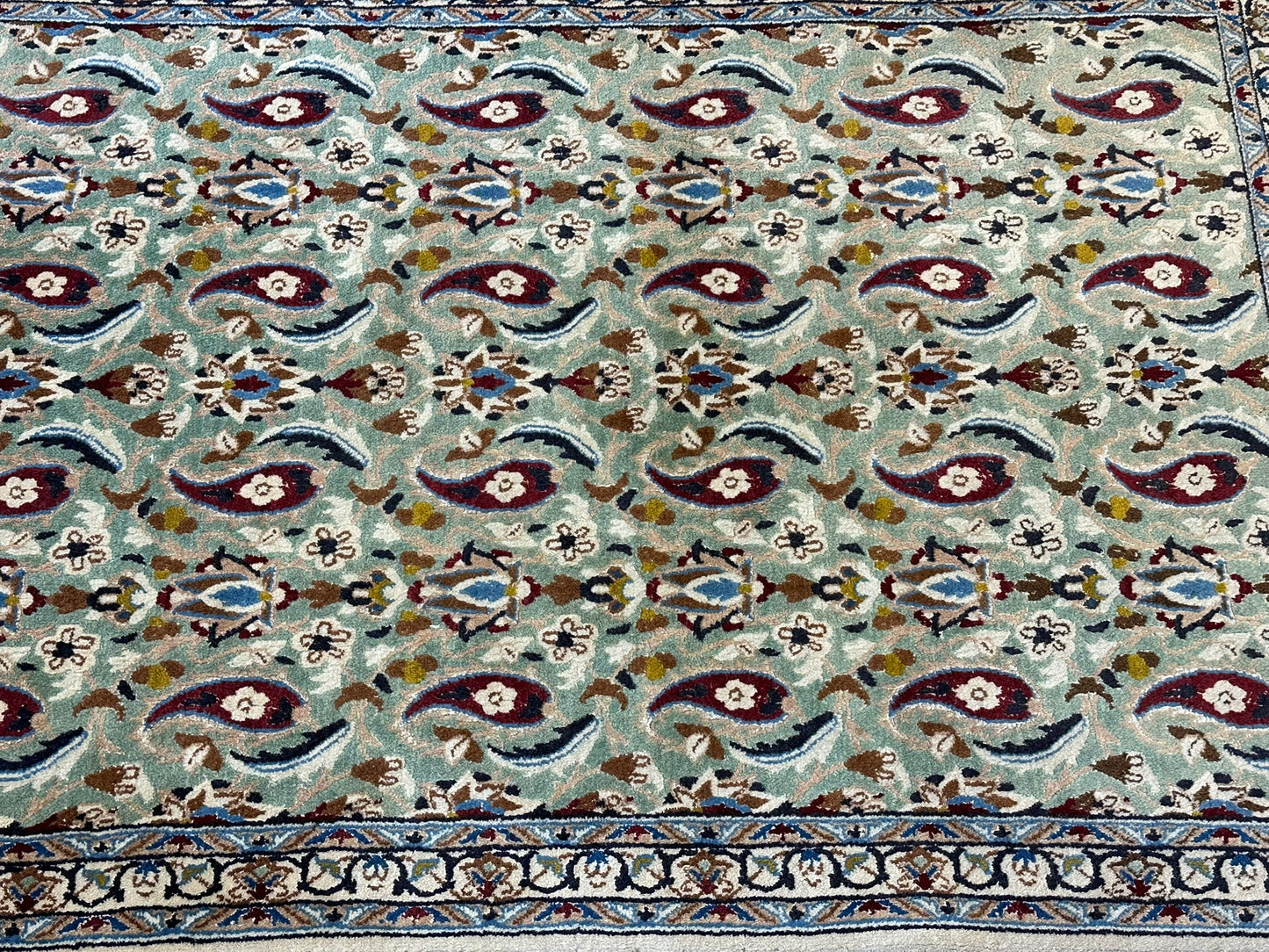 Orientteppich handgeknüpft Nain mit Seide 125x90 cm