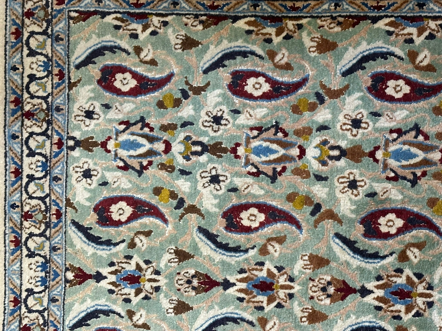 Orientteppich handgeknüpft Nain mit Seide 125x90 cm