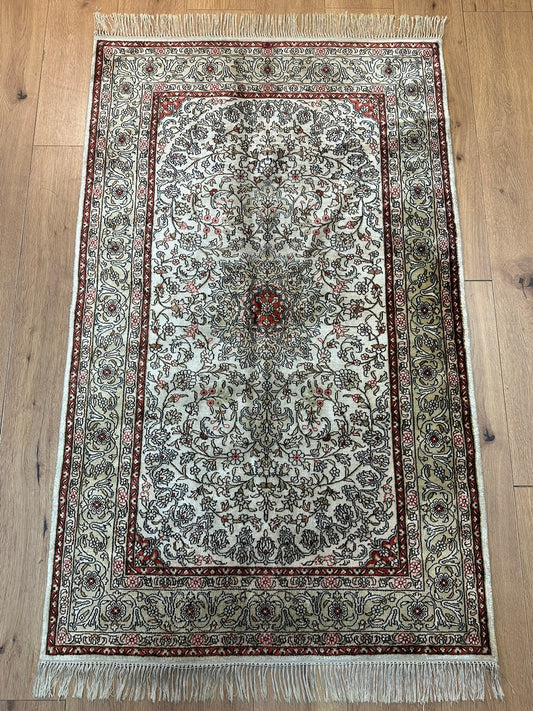Orientteppich handgeknüpft Hereke 157x97 cm