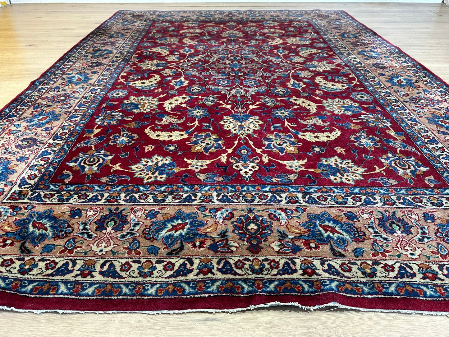 Orientteppich handgeknüpft Isfahan Korkwolle 300x200 cm