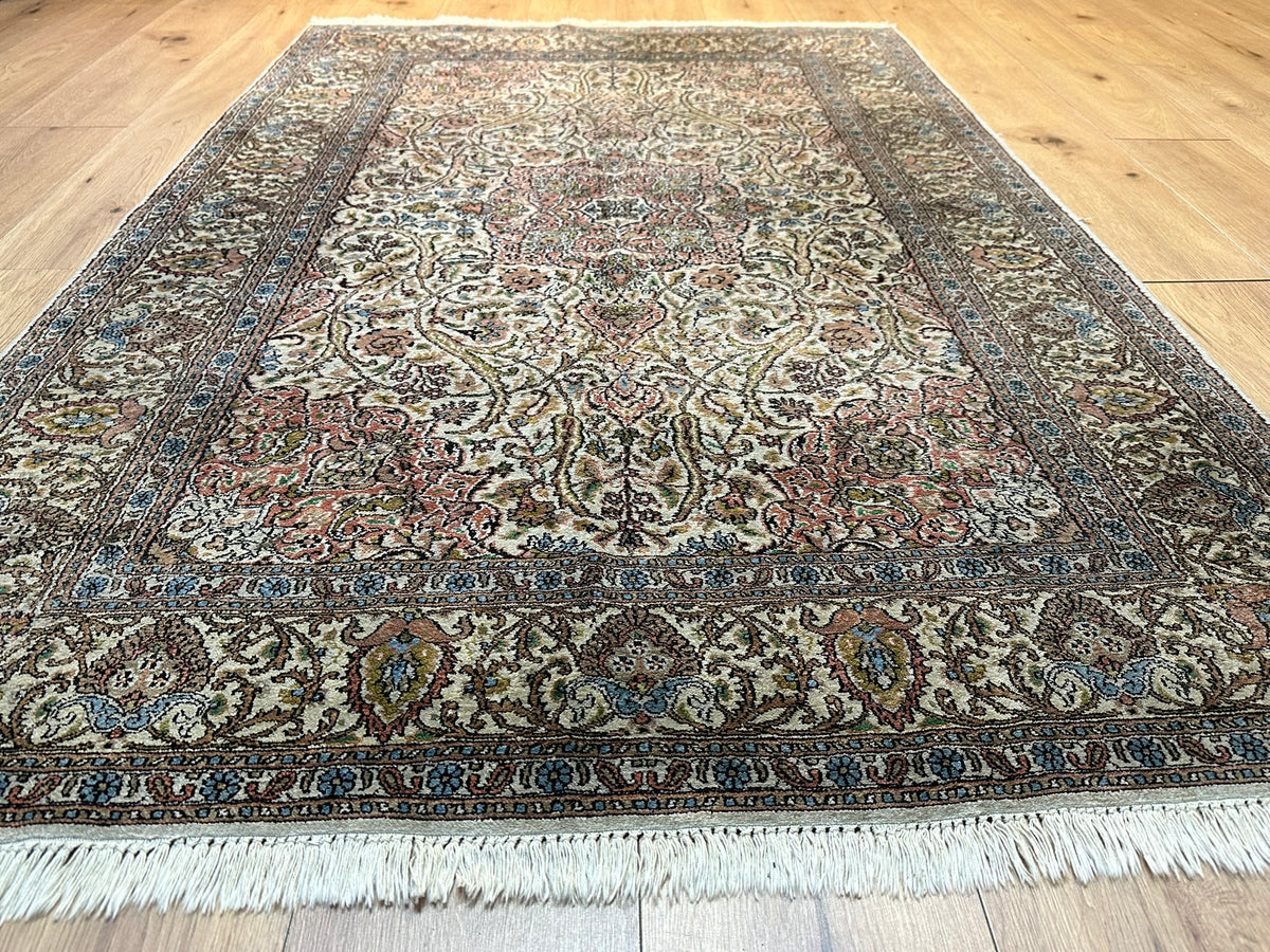 Orientteppich handgeknüpft Kaschmir Seide 190x125 cm