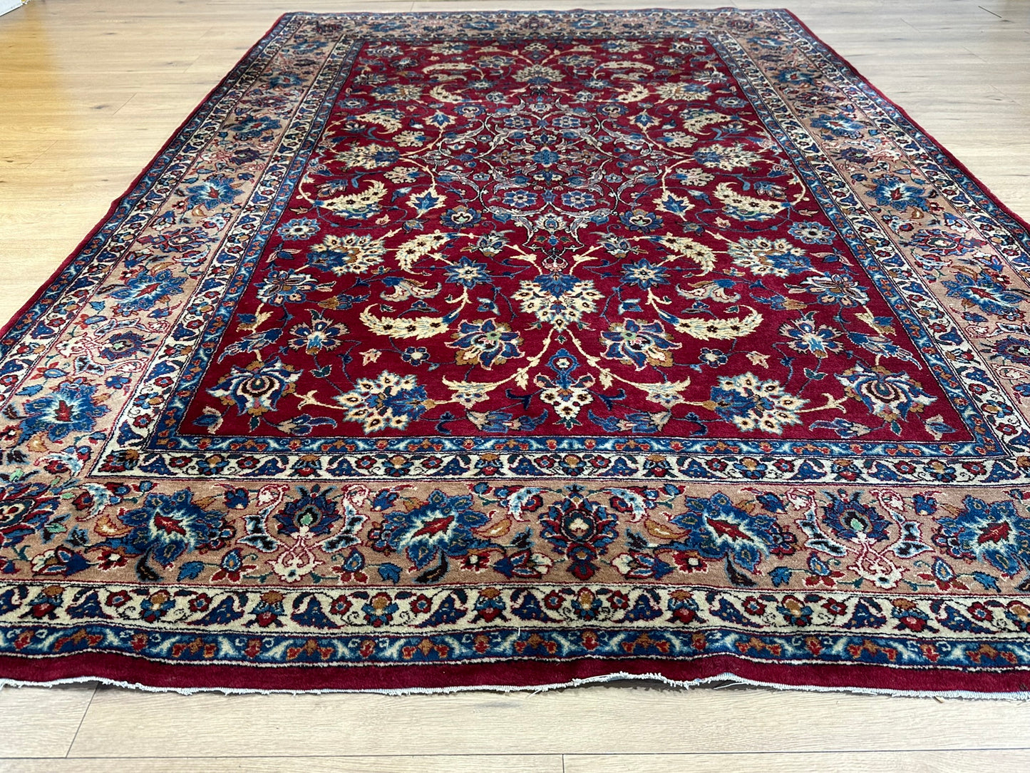 Orientteppich handgeknüpft Isfahan Korkwolle 300x200 cm