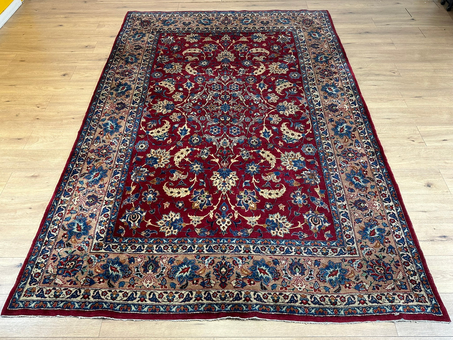 Orientteppich handgeknüpft Isfahan Korkwolle 300x200 cm