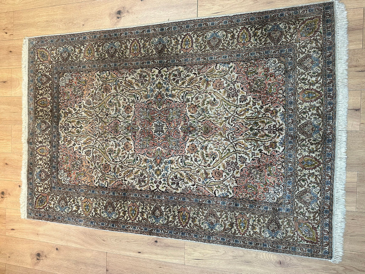Orientteppich handgeknüpft Kaschmir Seide 190x125 cm
