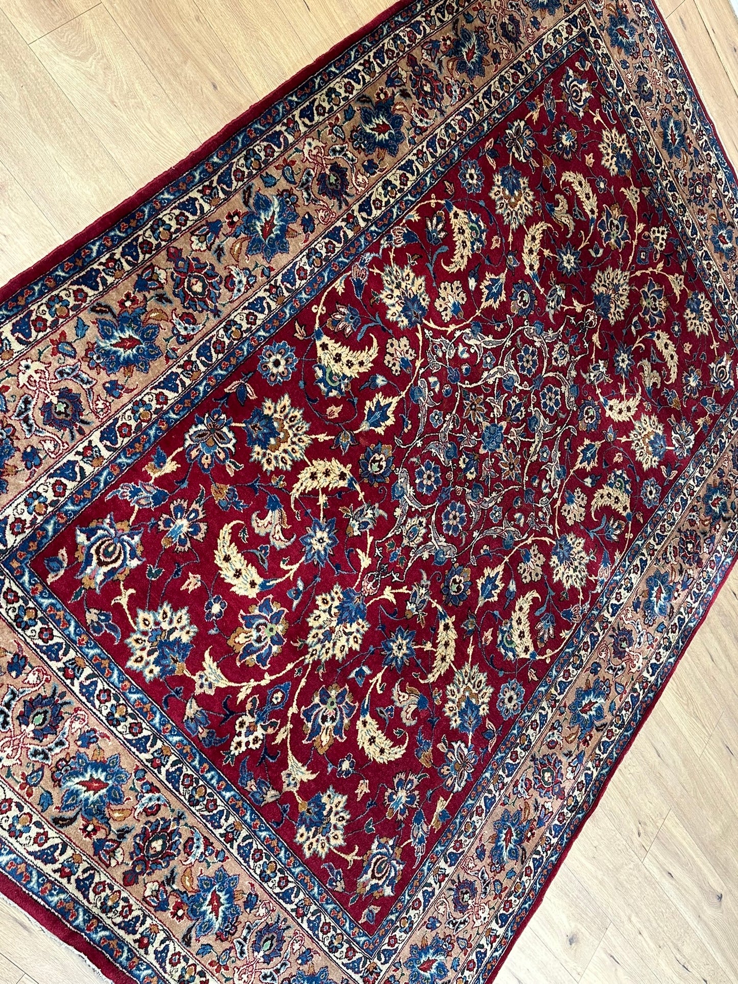 Orientteppich handgeknüpft Isfahan Korkwolle 300x200 cm