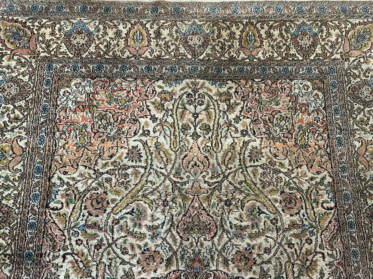 Orientteppich handgeknüpft Kaschmir Seide 190x125 cm