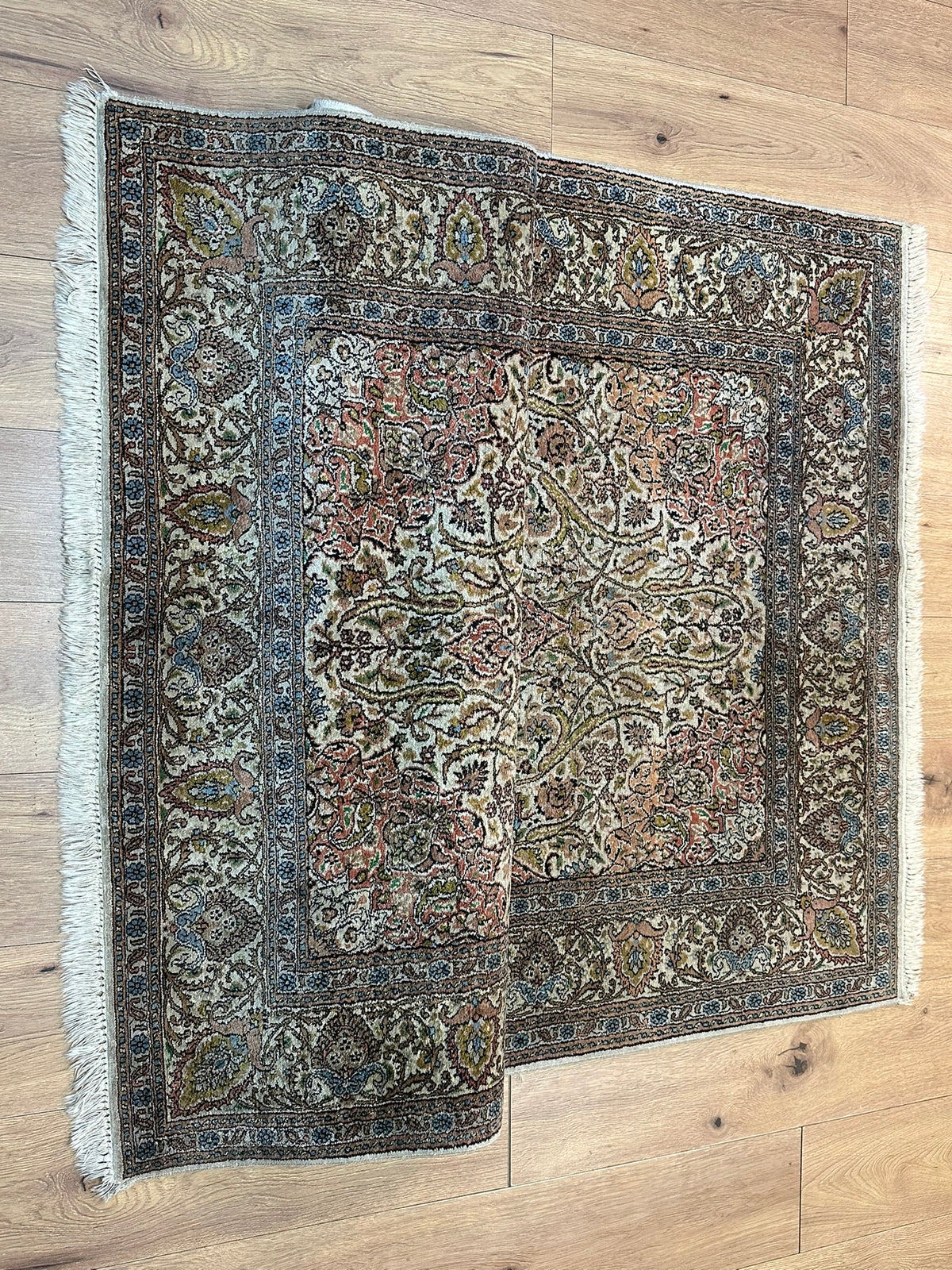 Orientteppich handgeknüpft Kaschmir Seide 190x125 cm