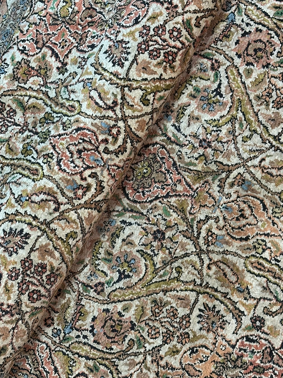 Orientteppich handgeknüpft Kaschmir Seide 190x125 cm