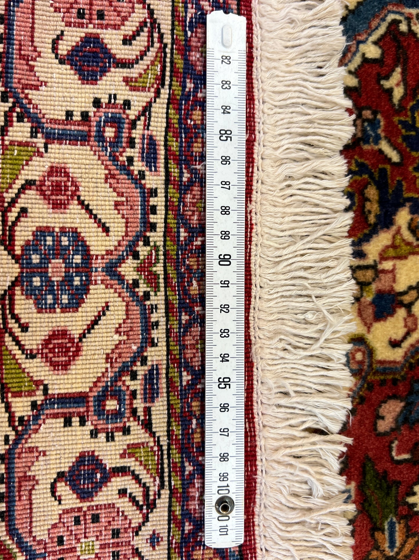Handgeknüpfter Perser Orientteppich - Sarough, Blumenmotiv Medaillon 105x160 cm