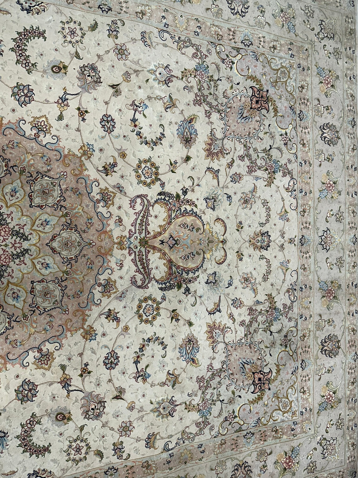 Orientteppich handgeknüpft Täbriz 355x255 cm