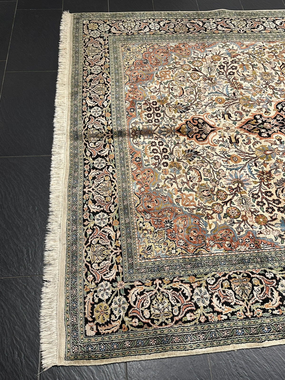 Orientteppich handgeknüpft Kaschmir Seide 305x201 cm