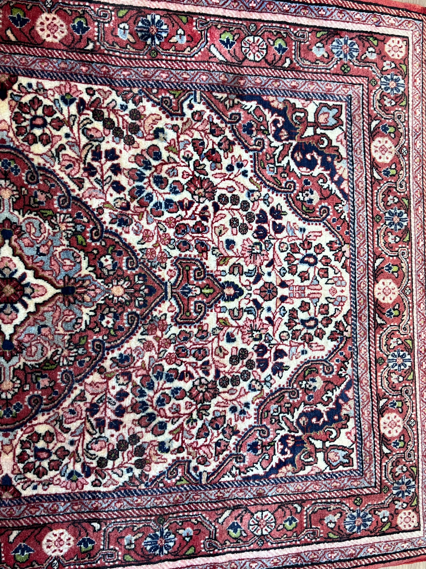 Handgeknüpfter Perser Orientteppich - Sarough Medaillon 107x158cm