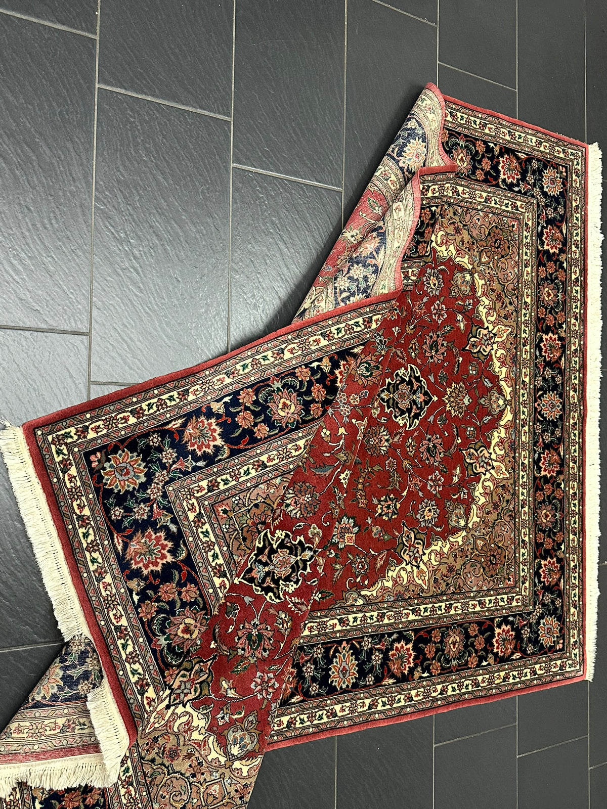 Orientteppich handgeknüpft Täbriz 245x170 cm