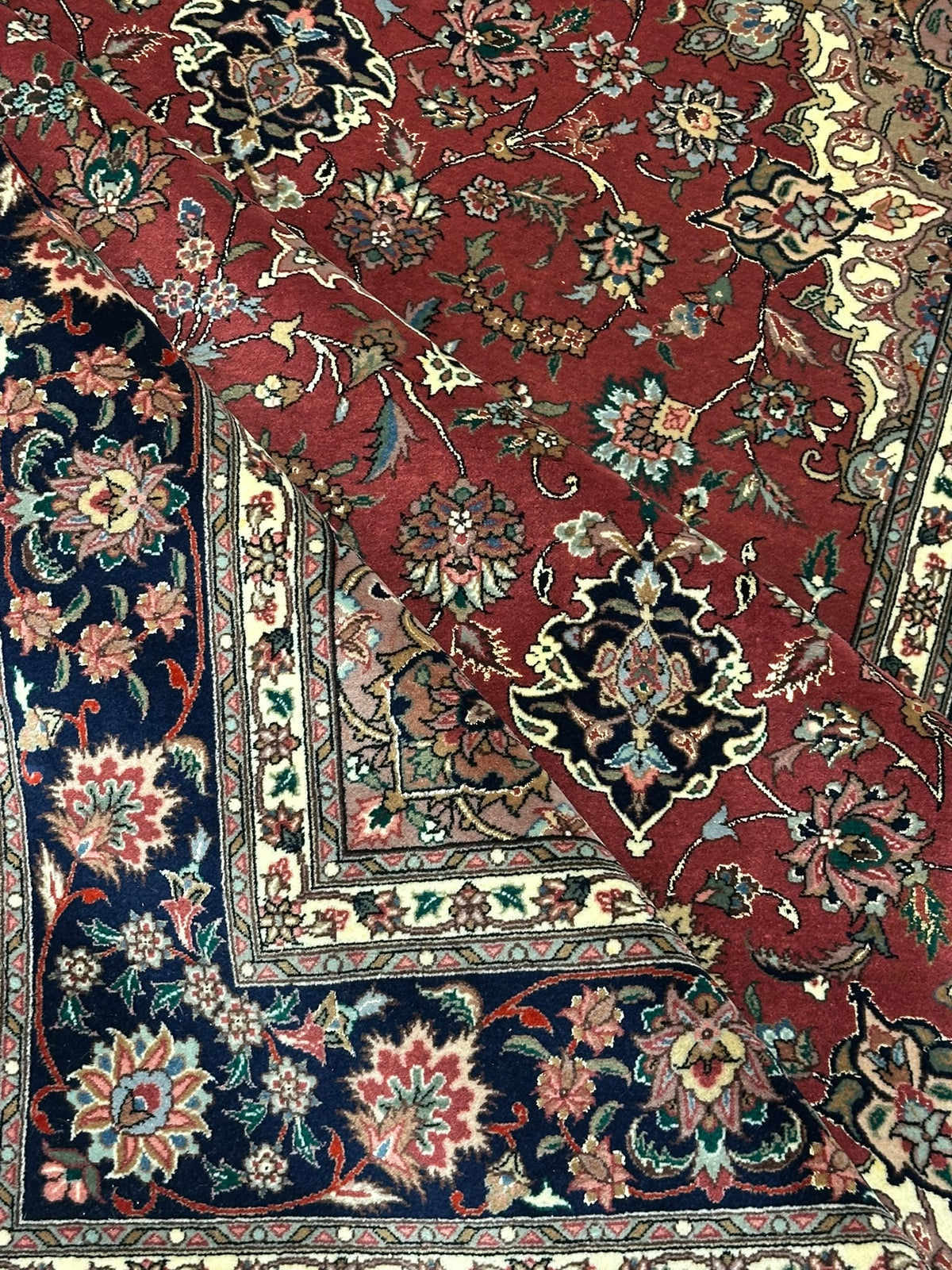 Orientteppich handgeknüpft Täbriz 245x170 cm
