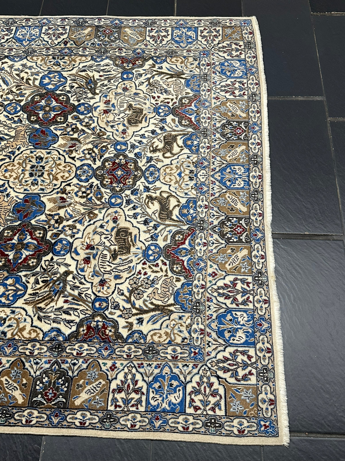 Orientteppich handgeknüpft Nain mit Seide 270x170 cm