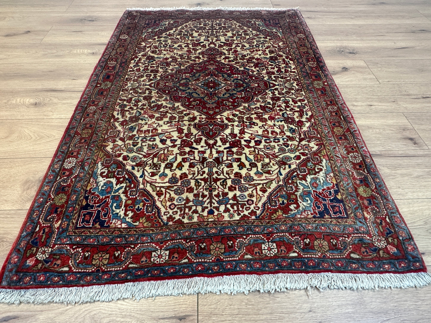 Handgeknüpfter Malayer Orientteppich -155x110 cm