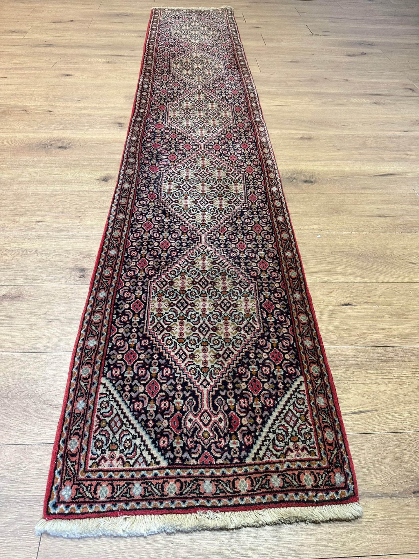 Orientteppich handgeknüpft Senneh Bidjar Läufer 285x50 cm