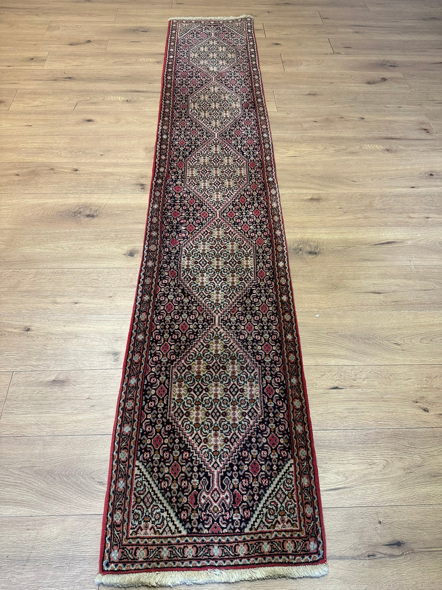 Orientteppich handgeknüpft Senneh Bidjar Läufer 285x50 cm