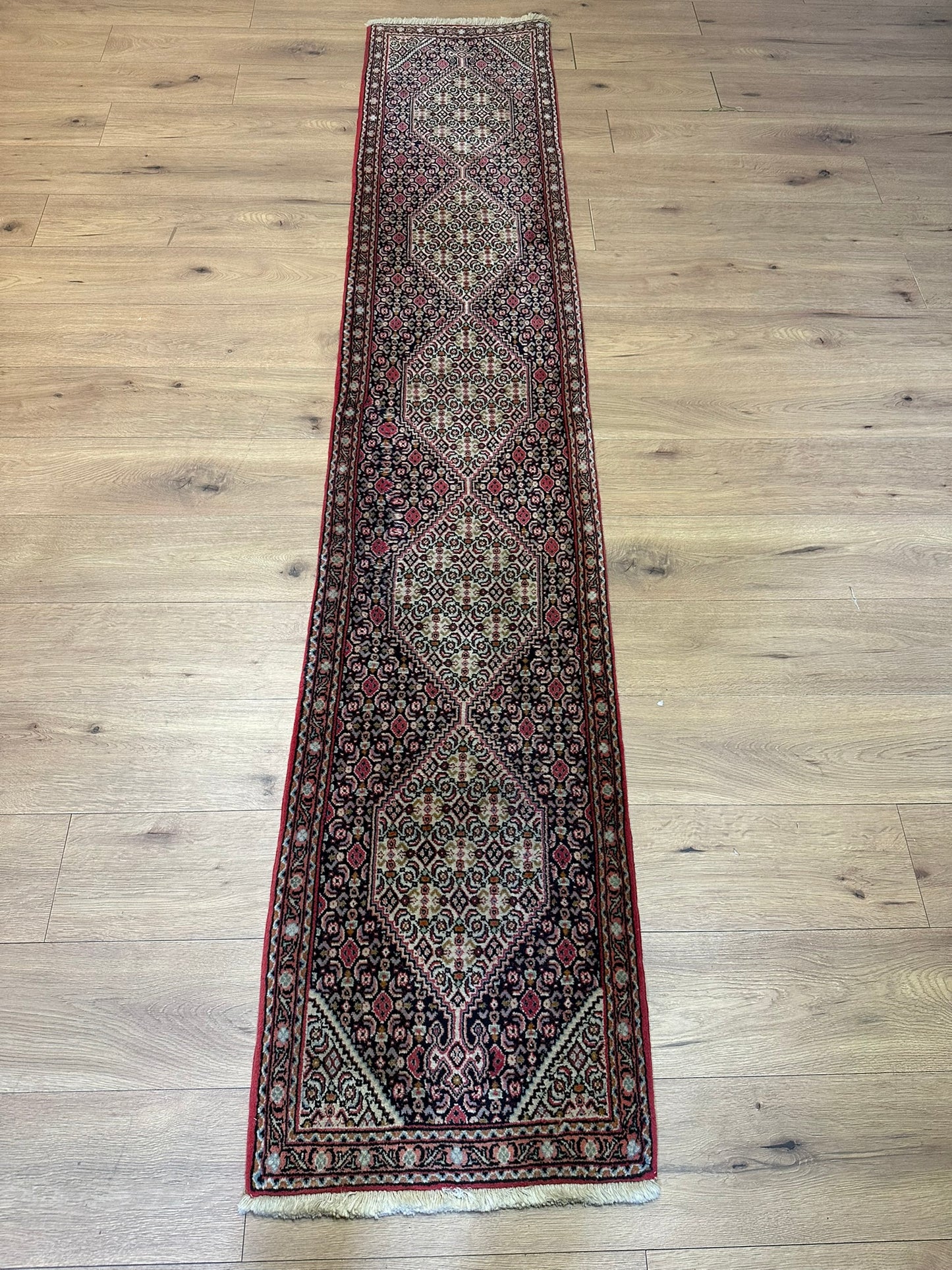 Orientteppich handgeknüpft Senneh Bidjar Läufer 285x50 cm