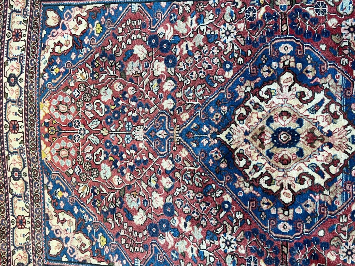 Handgeknüpfter Perser Orientteppich - Sarough Medaillon 105x155cm