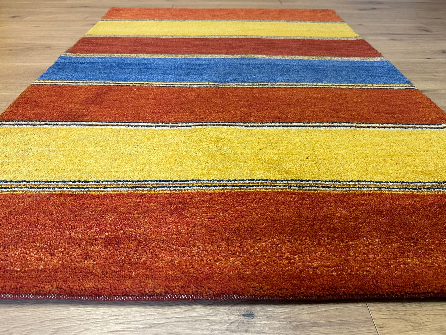 Orientteppich handgeknüpft Indian Gabbeh Streifendesign 180x125 cm