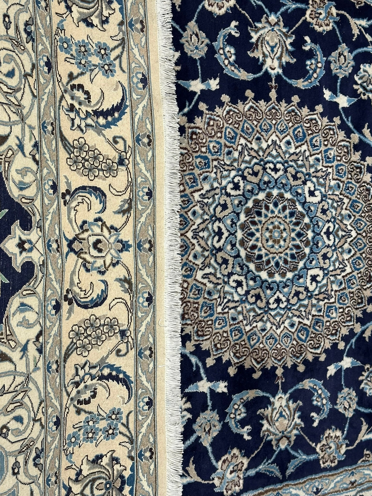 Orientteppich handgeknüpft Nain mit Seide 310x200 cm