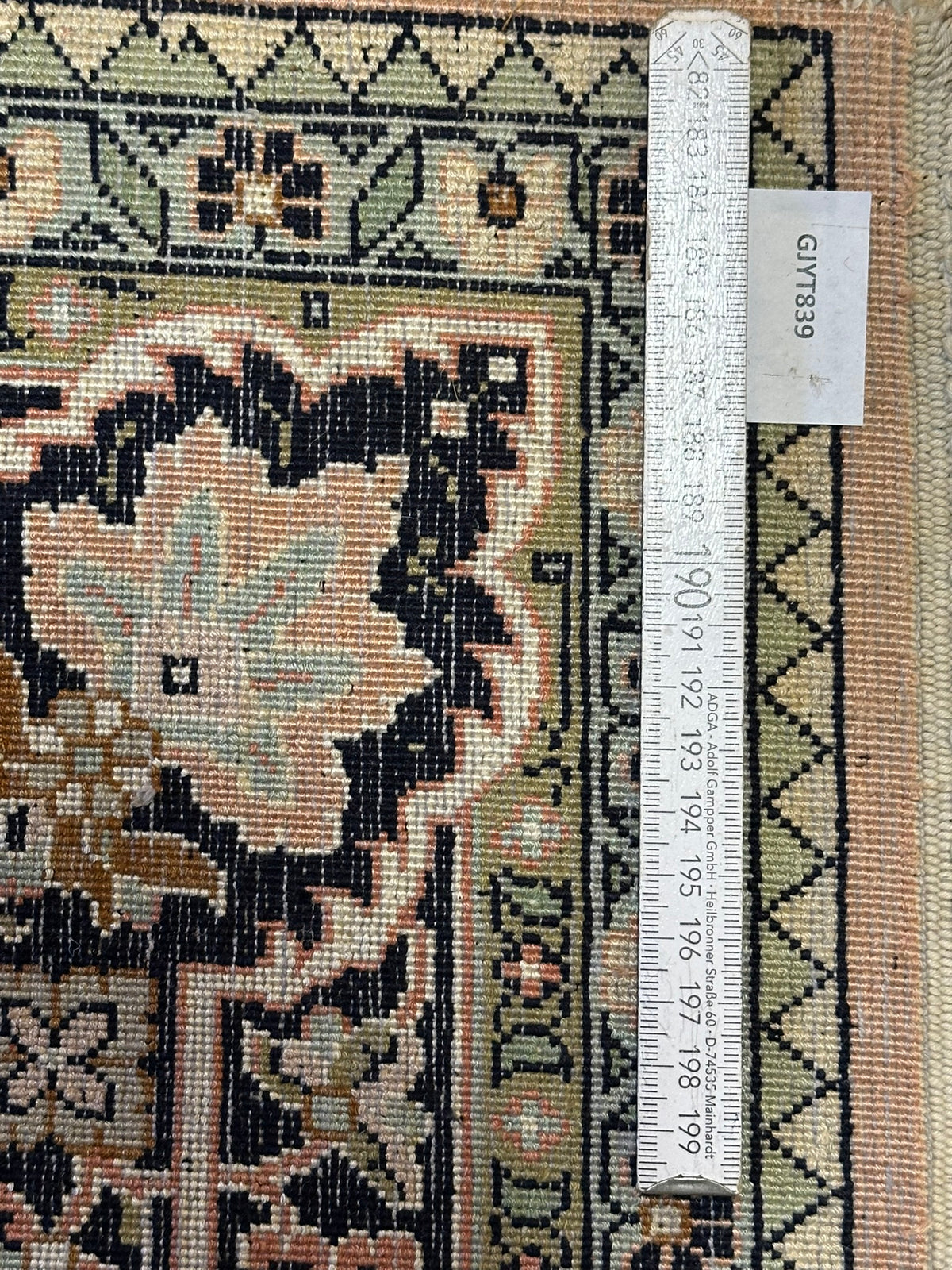 Orientteppich handgeknüpft Kaschmir Ghom Seide 190x122 cm