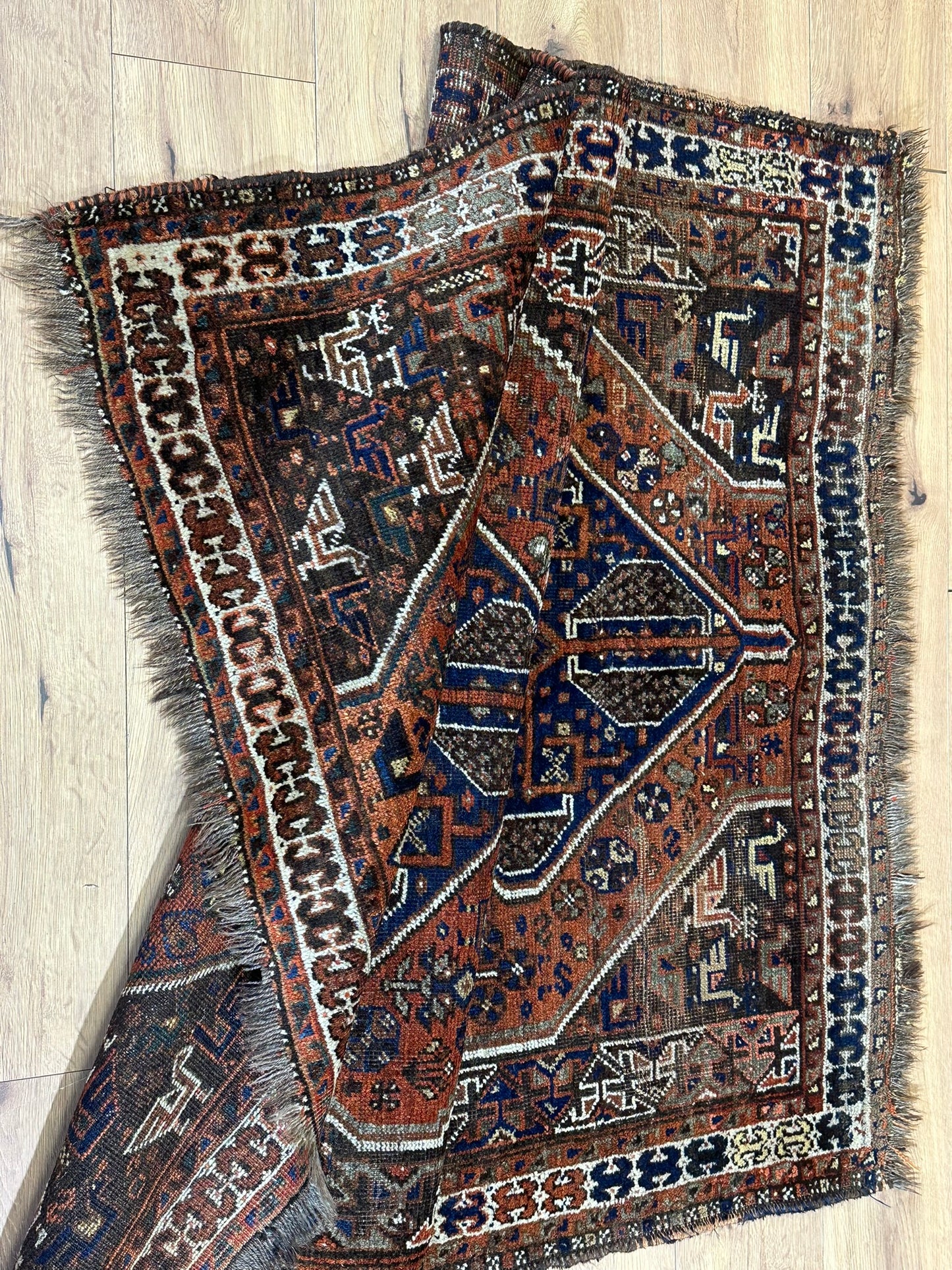 Antik Orientteppich handgeknüpft Gaschgai naturfarben157x127 cm