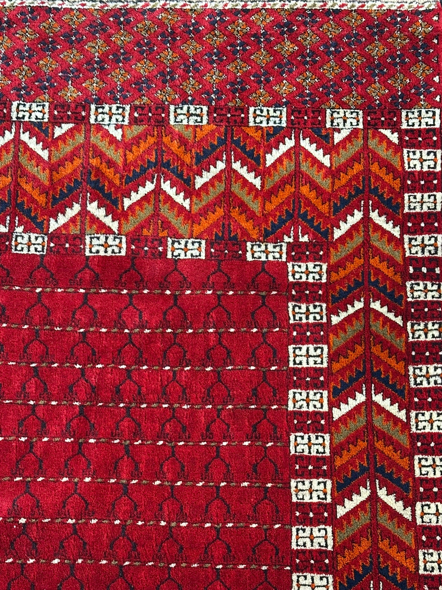 Antik Orientteppich handgeknüpft Jomut Buchara Naturfarben195x135 cm