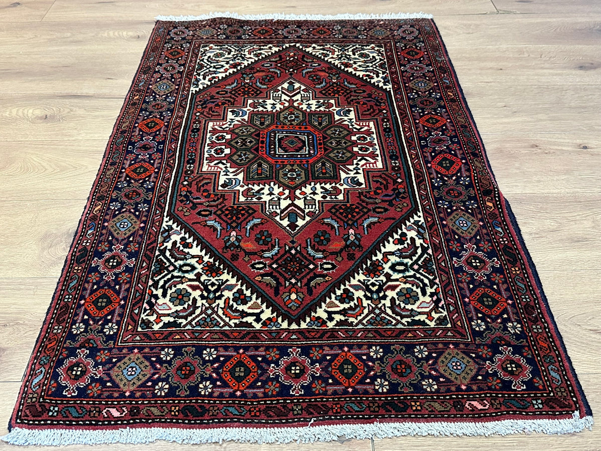 Orientteppich handgeknüpft Bidjar 123x77 cm