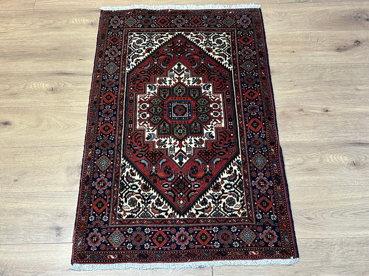 Orientteppich handgeknüpft Bidjar 123x77 cm