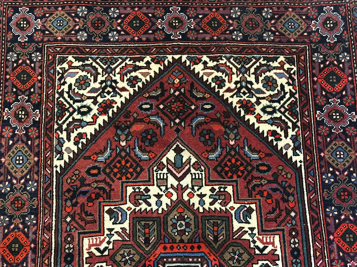 Orientteppich handgeknüpft Bidjar 123x77 cm