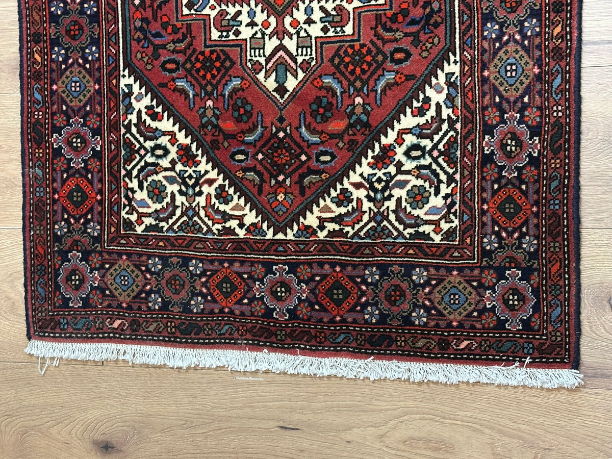 Orientteppich handgeknüpft Bidjar 123x77 cm