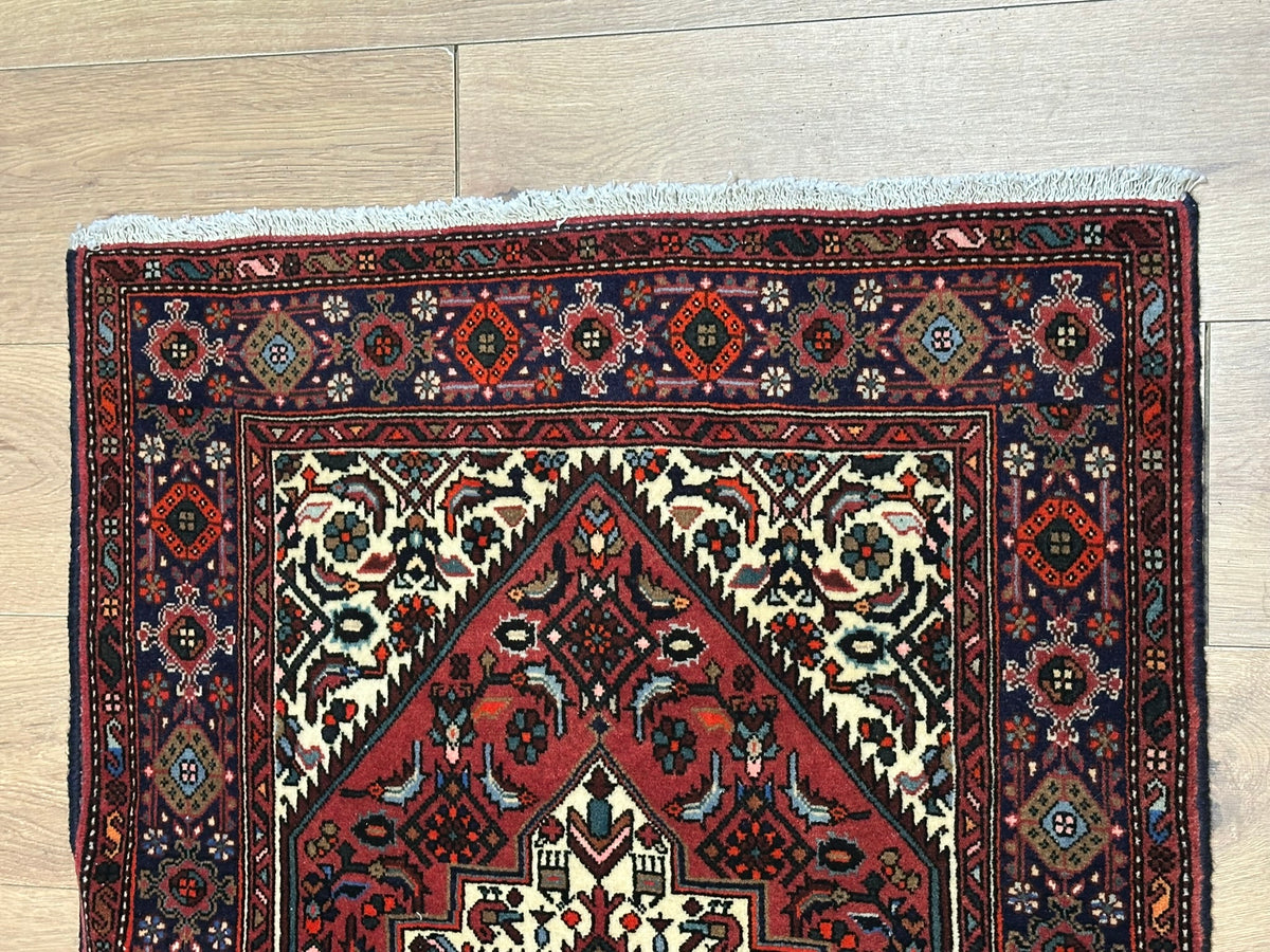 Orientteppich handgeknüpft Bidjar 123x77 cm