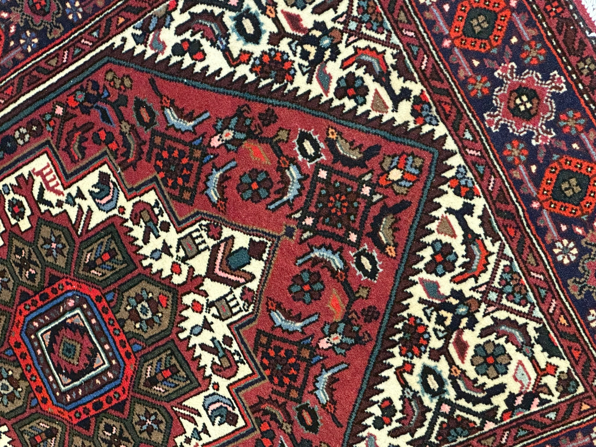 Orientteppich handgeknüpft Bidjar 123x77 cm