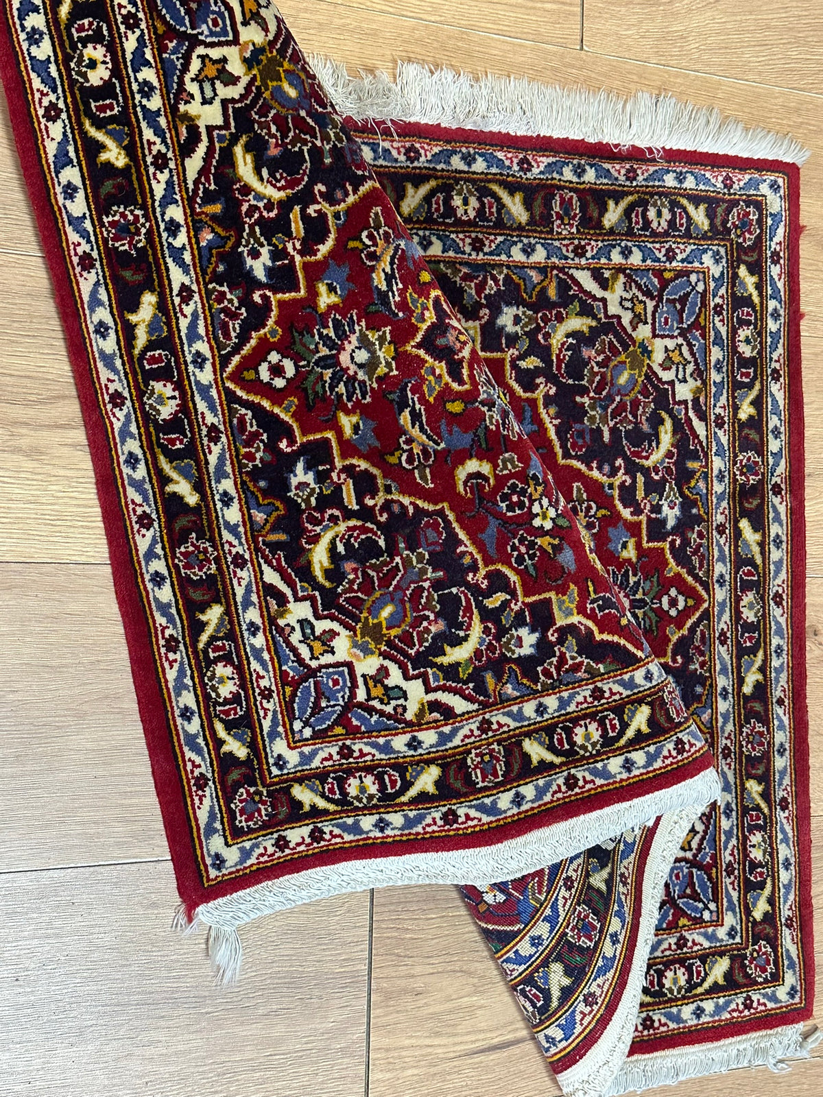Orientteppich handgeknüpft Keschan signiert 97x96 cm