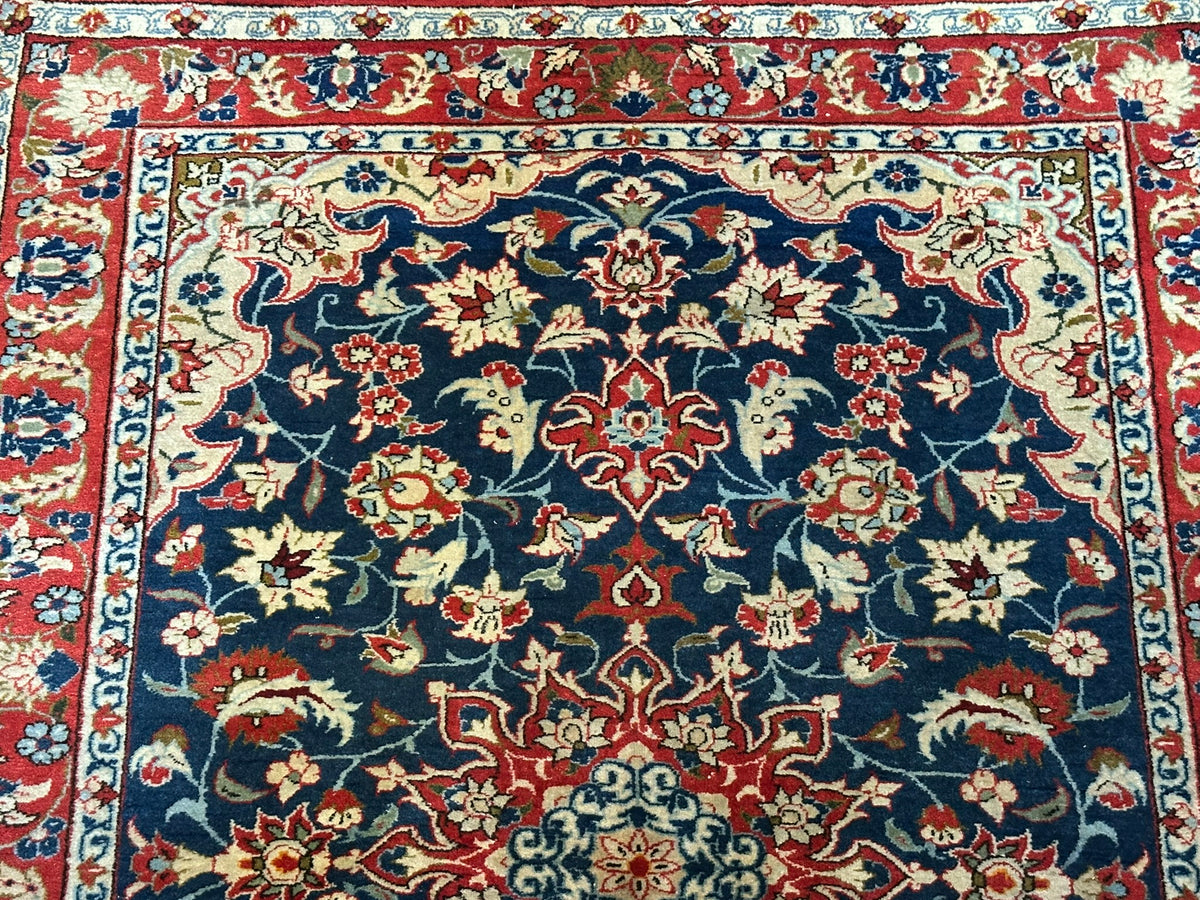 Orientteppich handgeknüpft Isfahan Kork fein 143x105 cm