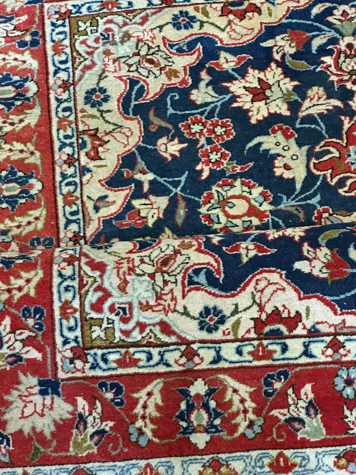 Orientteppich handgeknüpft Isfahan Kork fein 143x105 cm