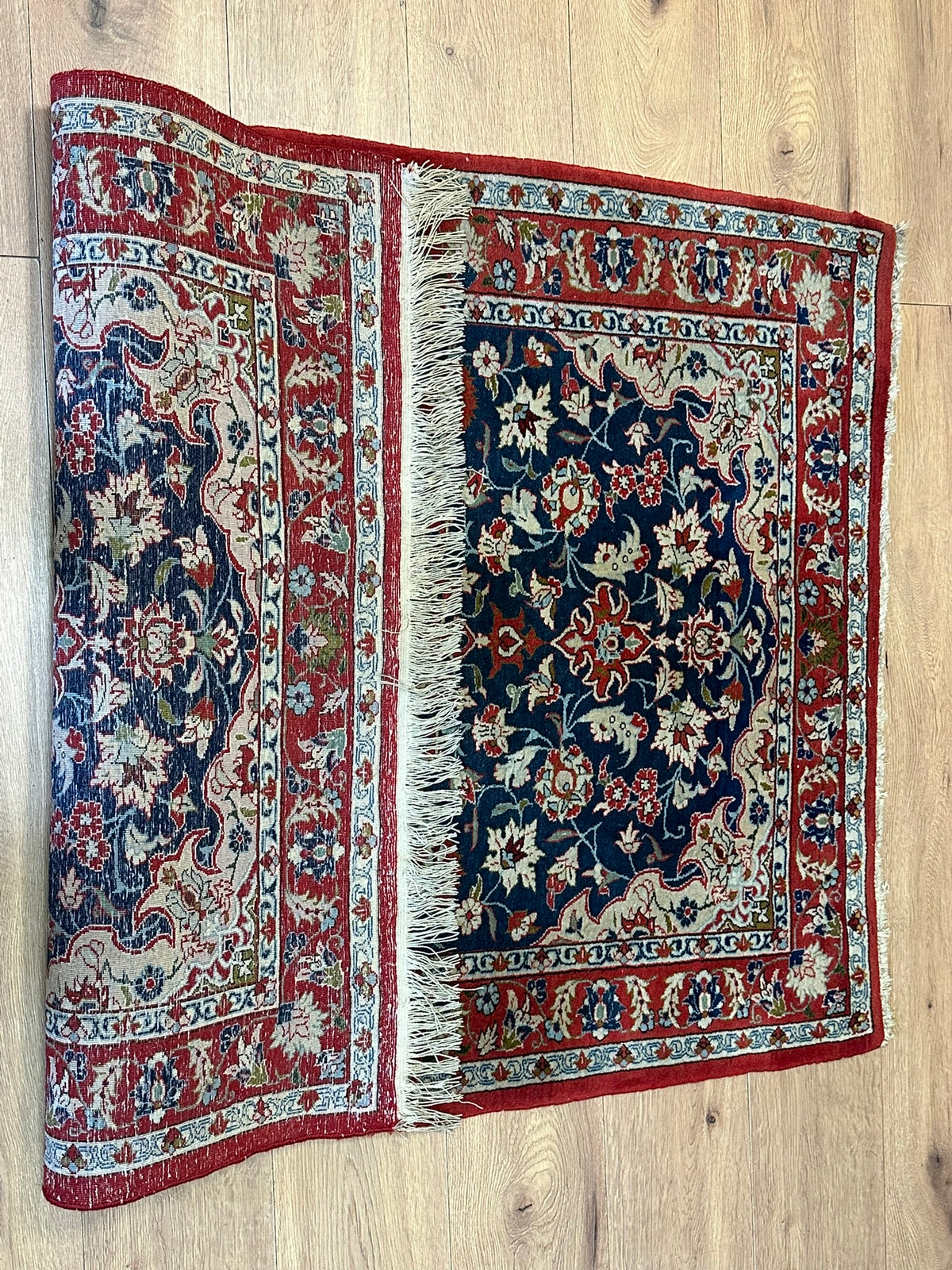 Orientteppich handgeknüpft Isfahan Kork fein 143x105 cm