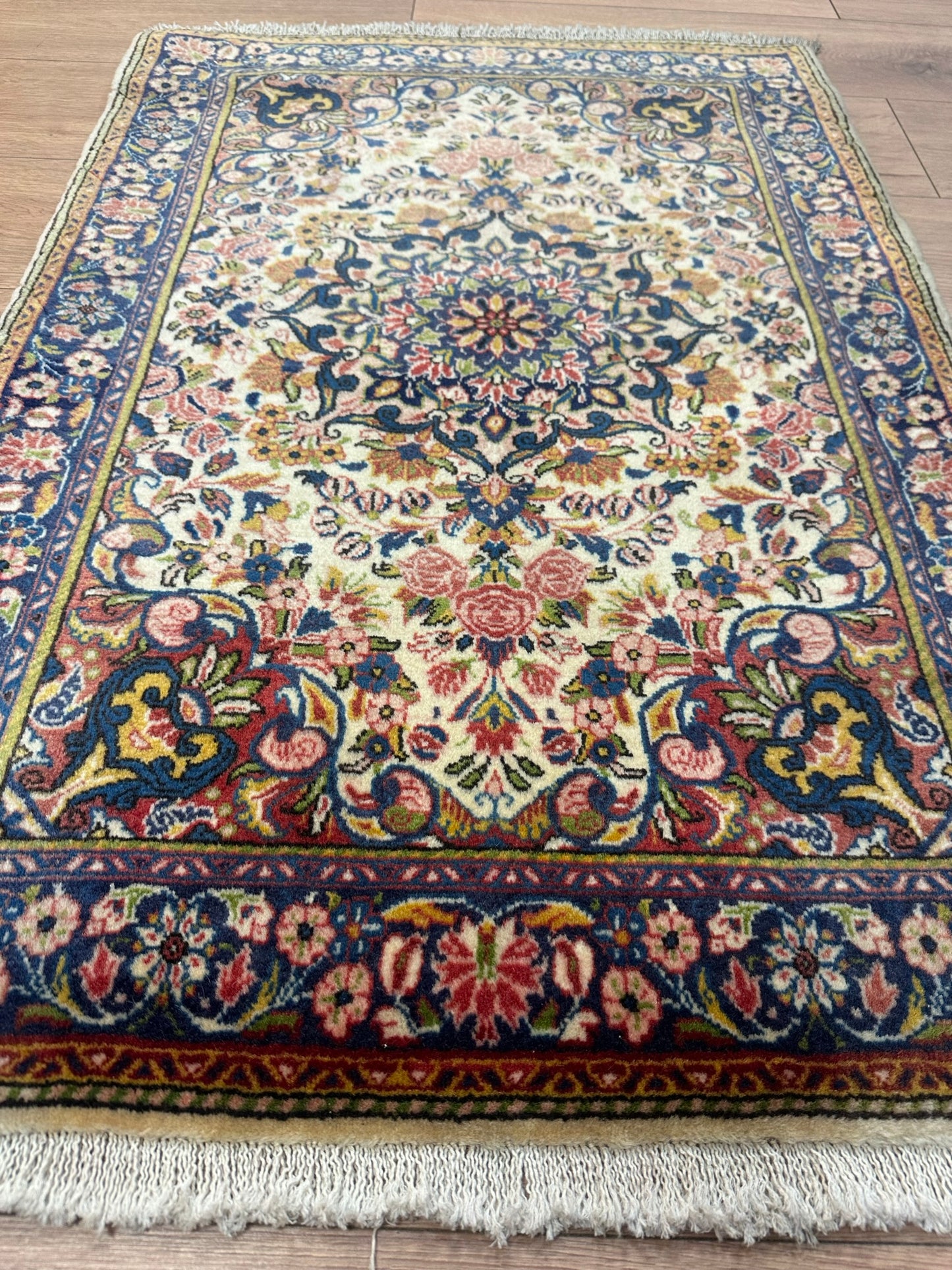 Handgeknüpfter Perser Orientteppich Sarough aus Schurwolle 100x70cm